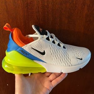 NWOT Nike Air Max 270